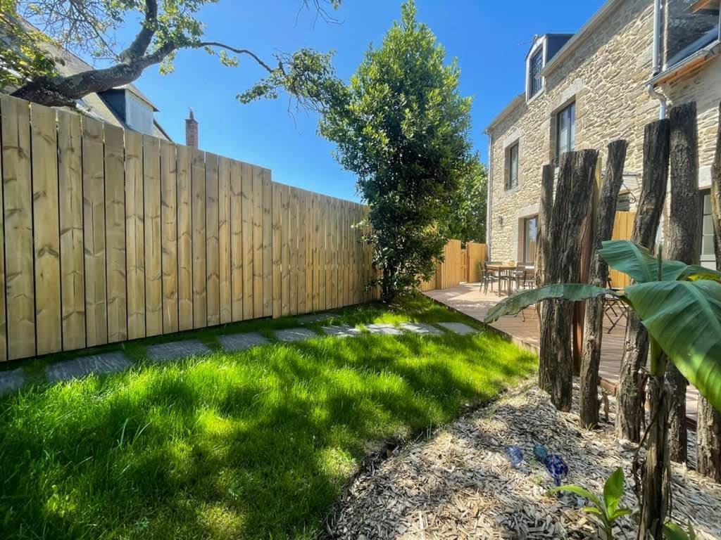 Le Rocher- Belle Maison De Charme -Jardin/Parking Канкаль Экстерьер фото